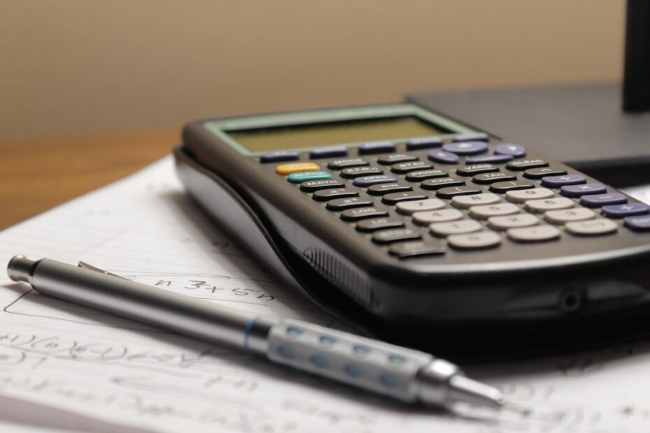 Understanding Leverage and Margin Before You Trade Forex — Photo by Aaron Lefler on Unsplash